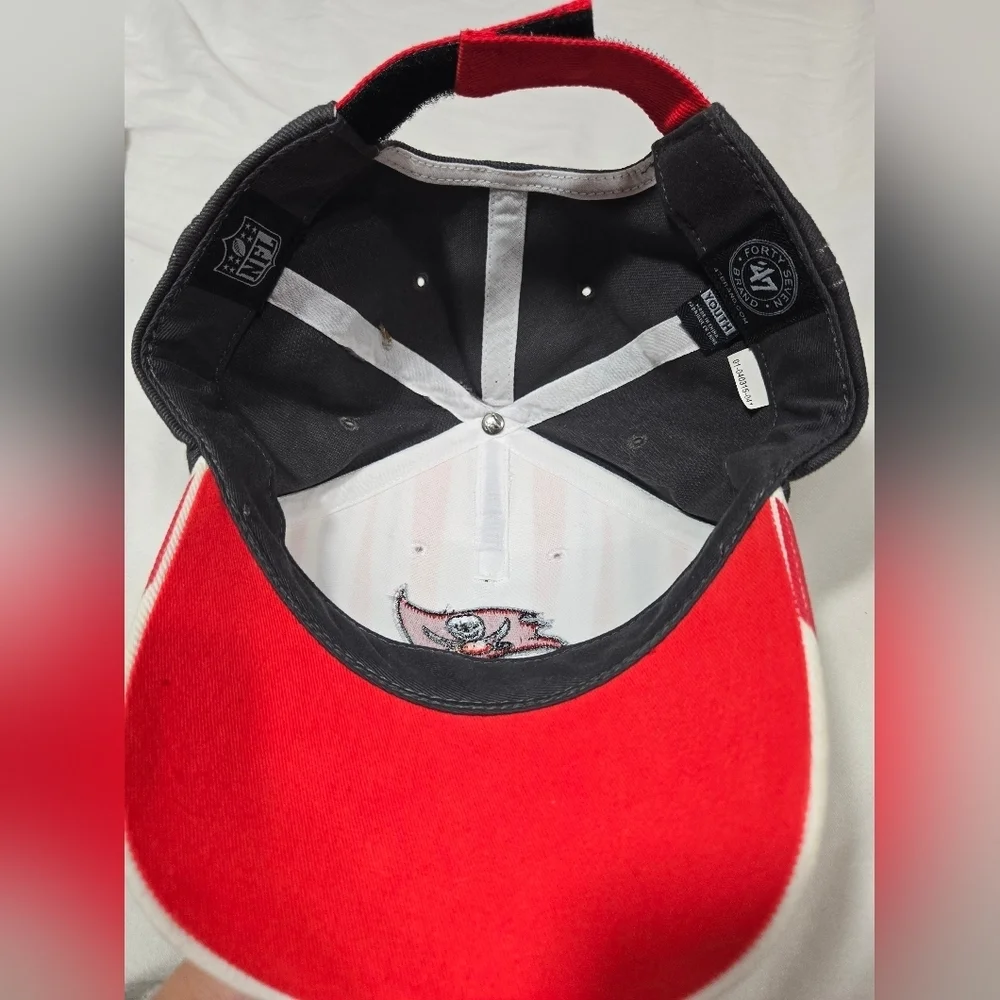 Youth Tampa Bay Buccaneers 47 Brand Velcro Hat Gray Red